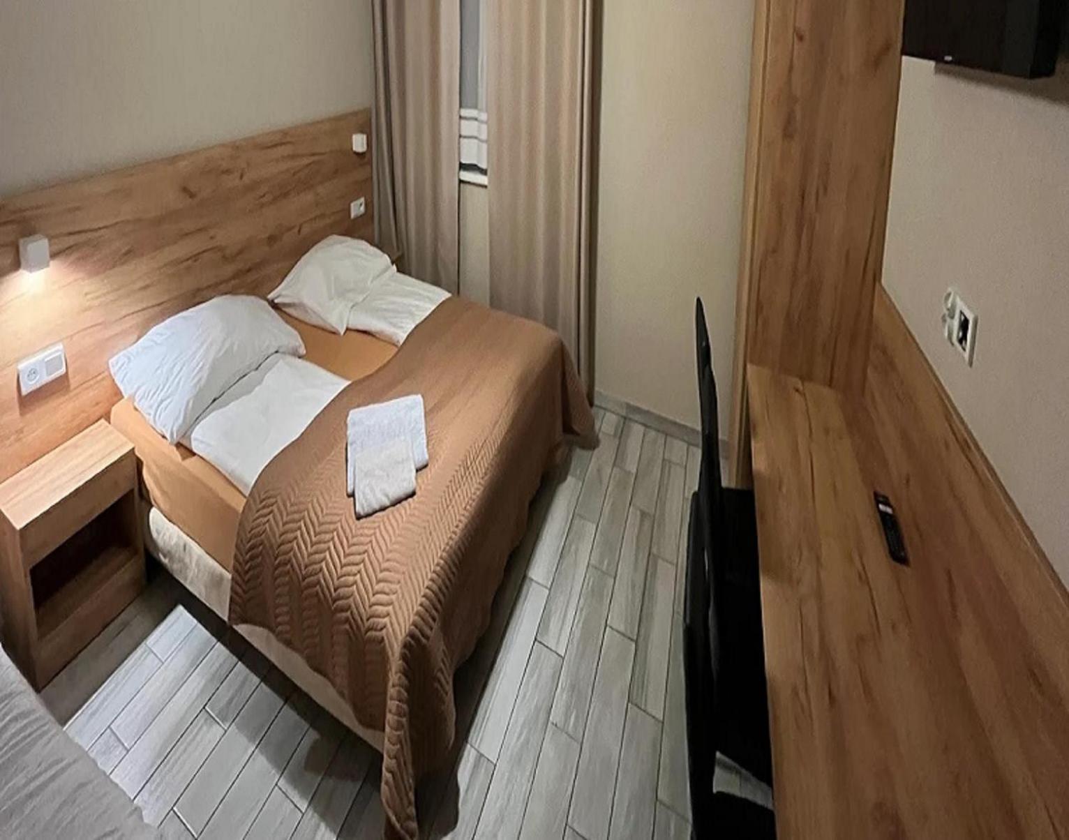 Good Night Noclegi & Strefa Z Sauna I Jacuzzi Ogolnodostepna Lub Na Wylacznosc Czechowice-Dziedzice Exteriör bild